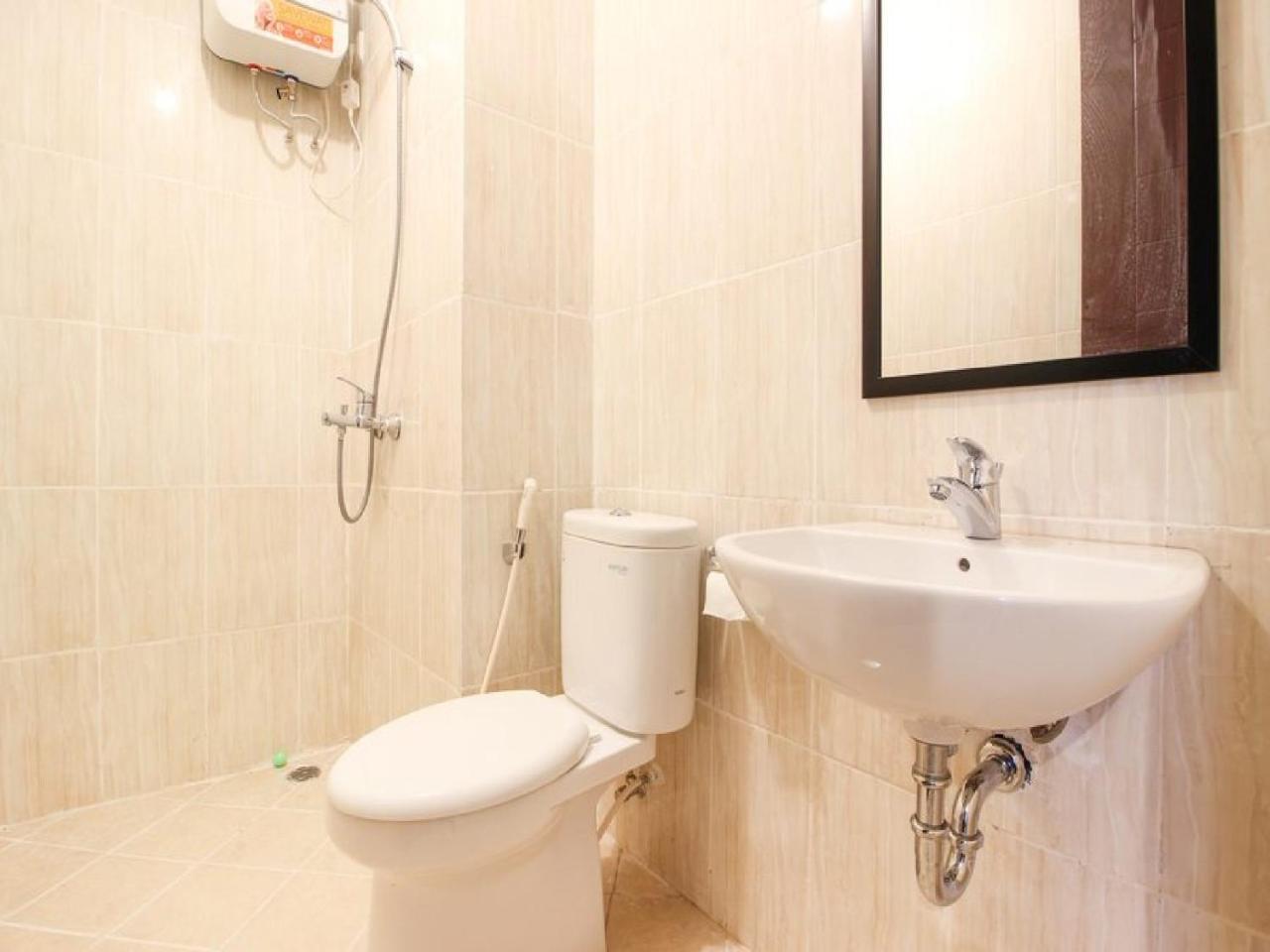 Reddoorz Apartment @ Malioboro City Adisucipto Maguwo Exteriör bild